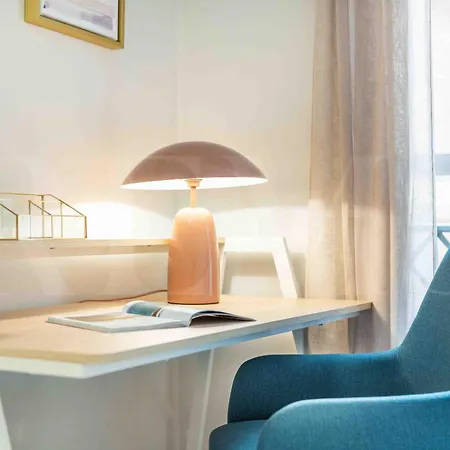 Bright And Tranquil With Terrace By Rems Μάλαγα